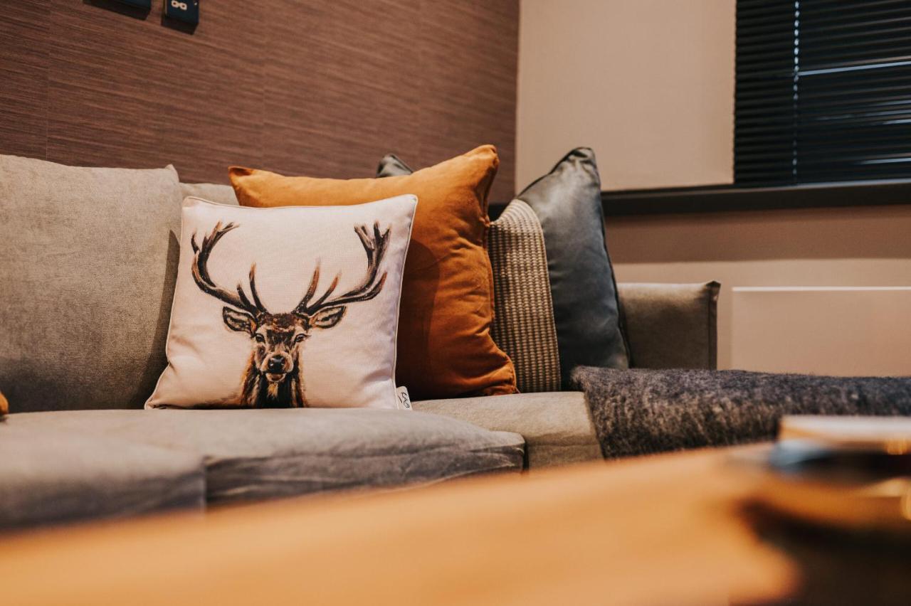 Circa17- Entire Apt, Free Parking, Gym, City Central & Free Netflix Bracknell Dış mekan fotoğraf