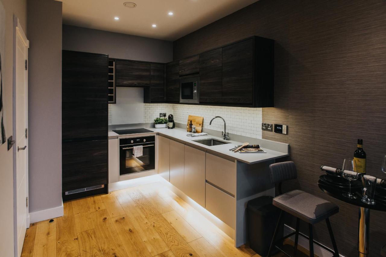 Circa17- Entire Apt, Free Parking, Gym, City Central & Free Netflix Bracknell Dış mekan fotoğraf