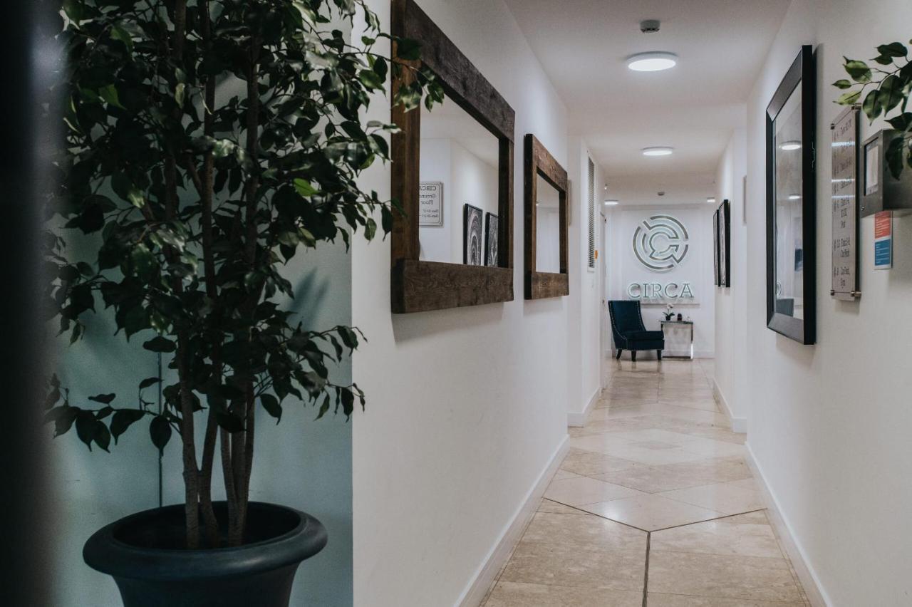 Circa17- Entire Apt, Free Parking, Gym, City Central & Free Netflix Bracknell Dış mekan fotoğraf